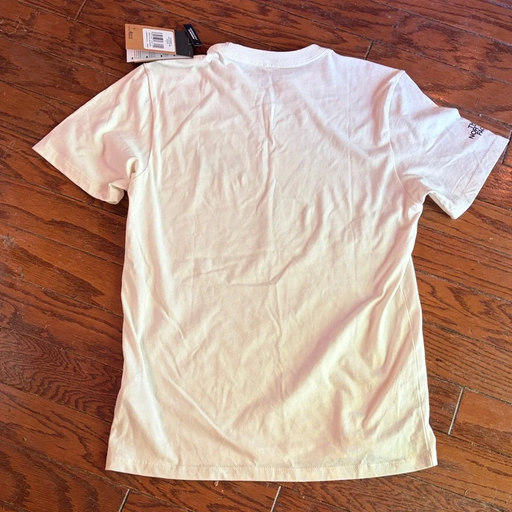 The North Face White Short-Sleeve Tee with Mountain Pocket Graphic